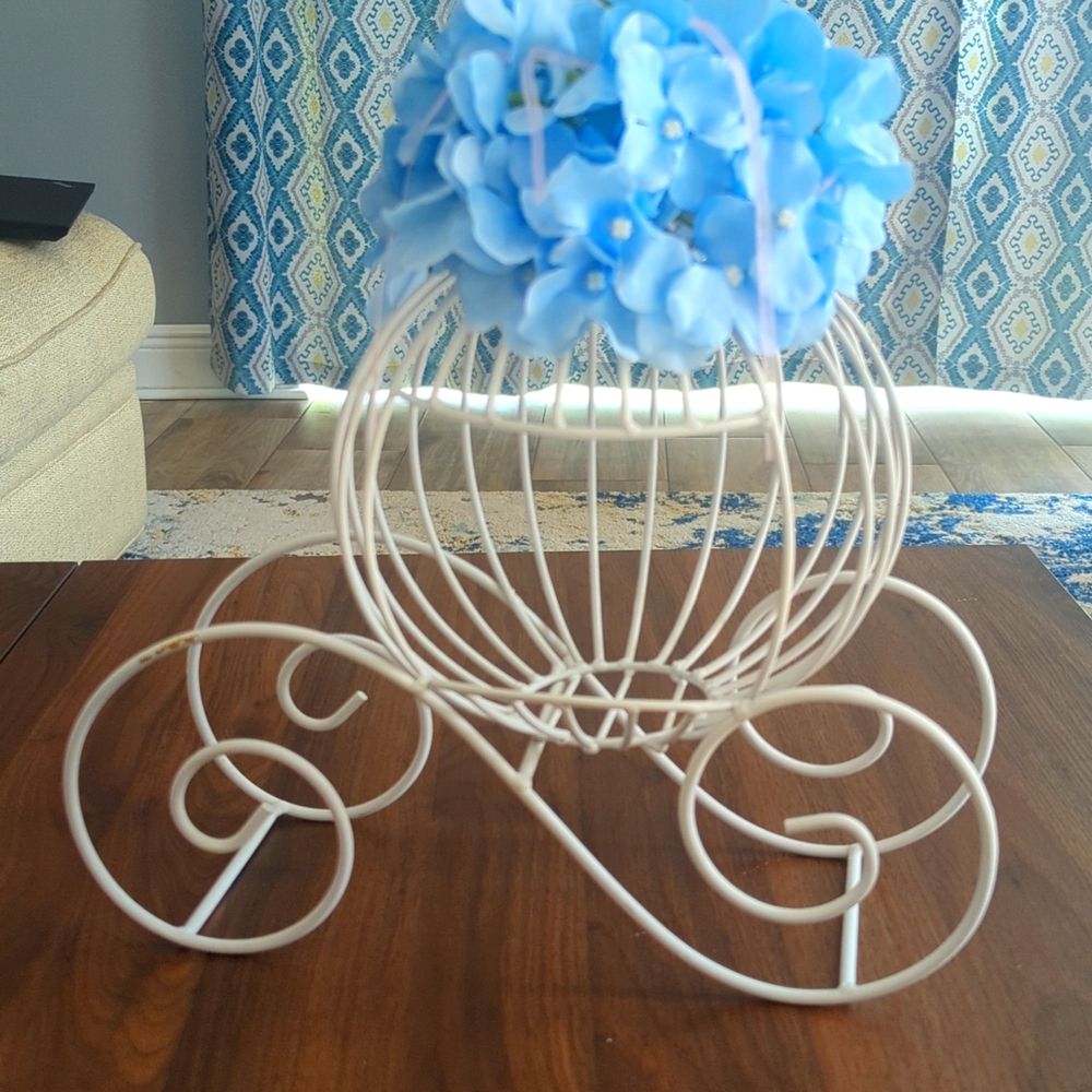 Metal carriage table decor